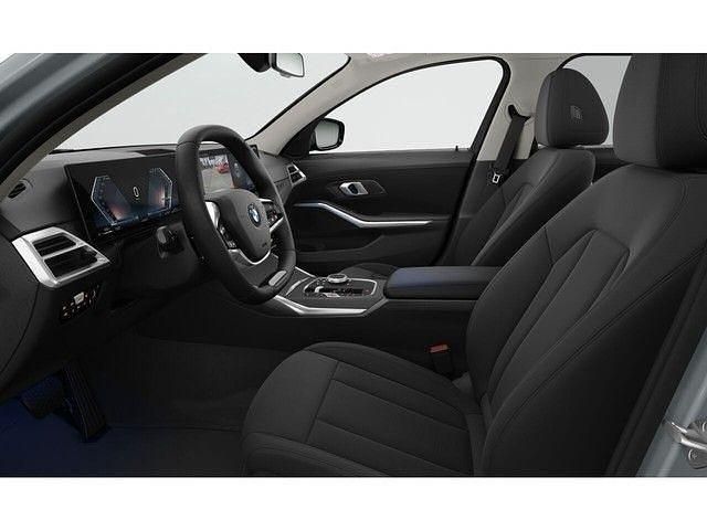 Gebraucht BMW 318 156 PS (114 kW) 2025 Grau Kombi