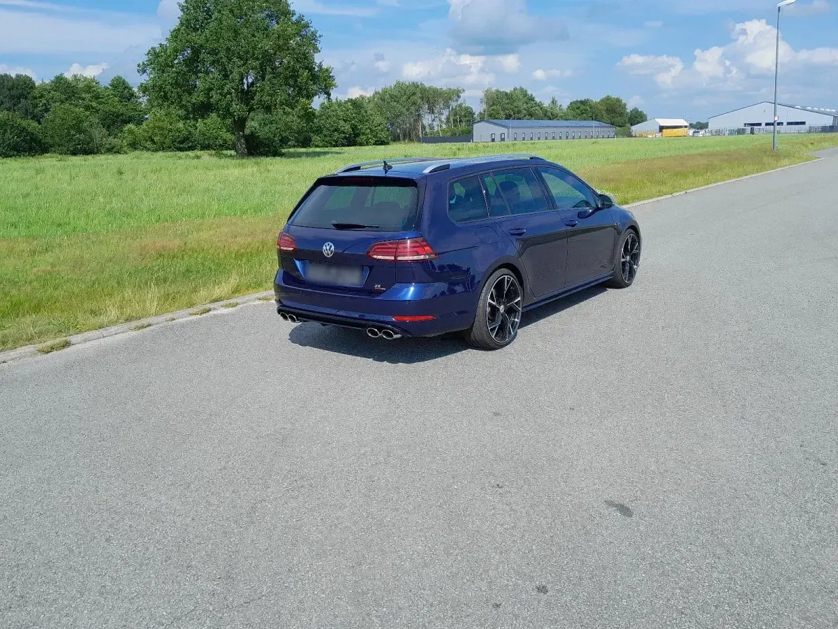 Gebraucht VW Golf VII 310 PS (228 kW) 2018 Blau Kombi