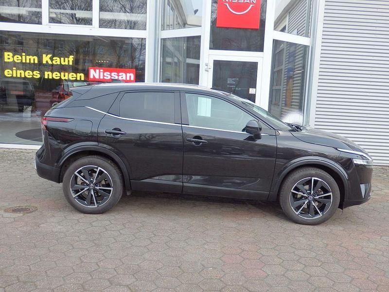 Gebraucht Nissan Qashqai Tekna 158 PS (116 kW) 2021 Schwarz SUV