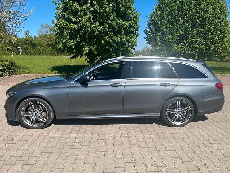 Gebraucht Mercedes E400 Avantgarde 340 PS (250 kW) 2018 Grau Kombi