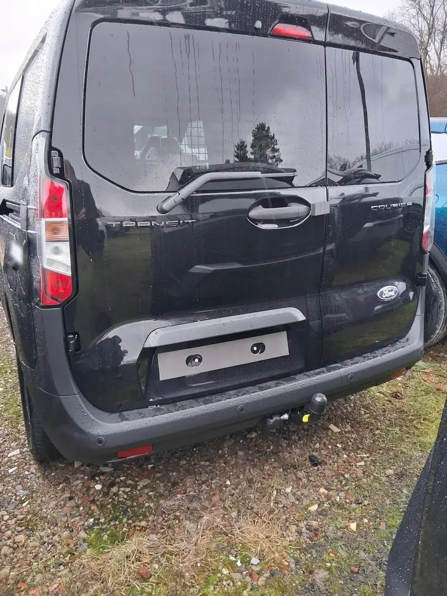 Gebraucht Ford Transit 100 PS (73 kW) 2026 Schwarz Limousine