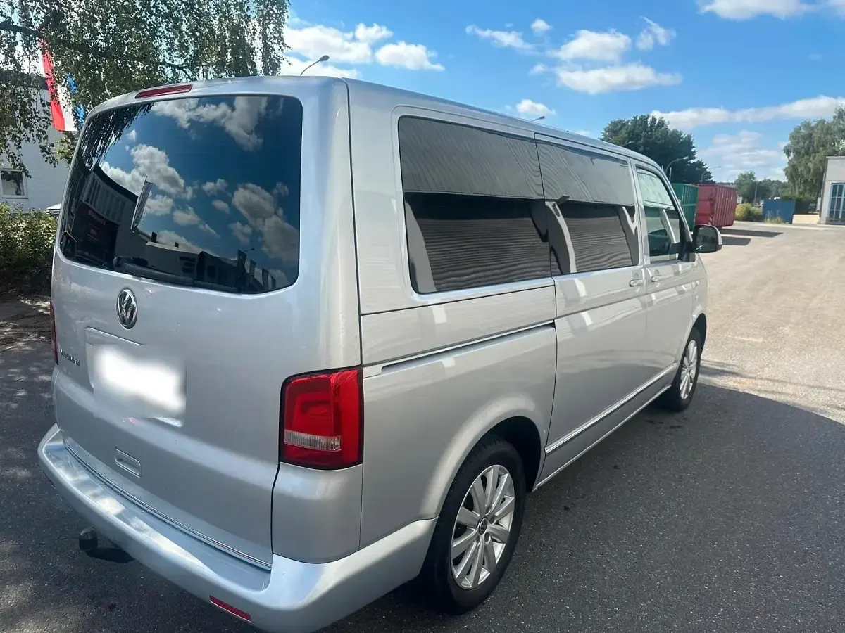 Gebraucht VW Multivan Highline 180 PS (132 kW) 2011 Silber Van / Kleinbus