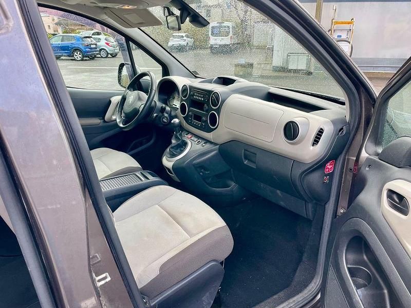 Gebraucht Citroën Berlingo Feel 99 PS (72 kW) 2016 Braun Van / Kleinbus