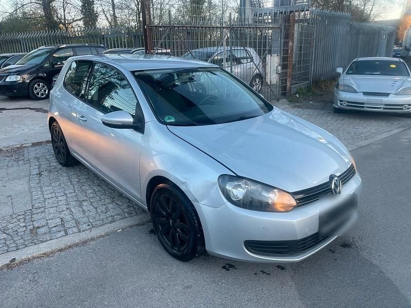 Gebraucht VW Golf VI 122 PS (89 kW) 2010 Silber Kleinwagen