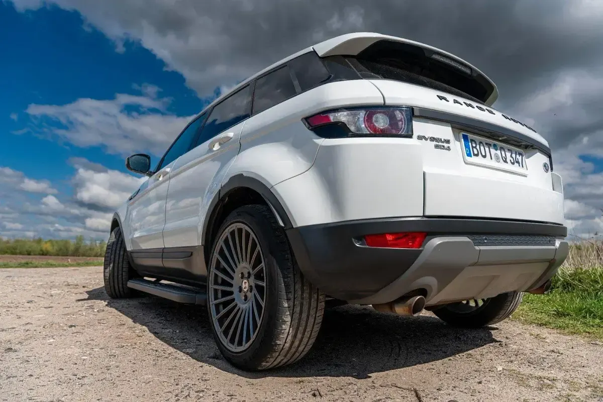 Used Land Rover Range Rover evoque Dynamic 190 HP (139 kW) 2014 White SUV