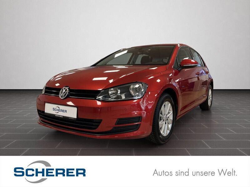 Rot Gebraucht 2016 VW Golf VII Trendline Kleinwagen | 12.600 € (Guter Preis) - Bild 1/4