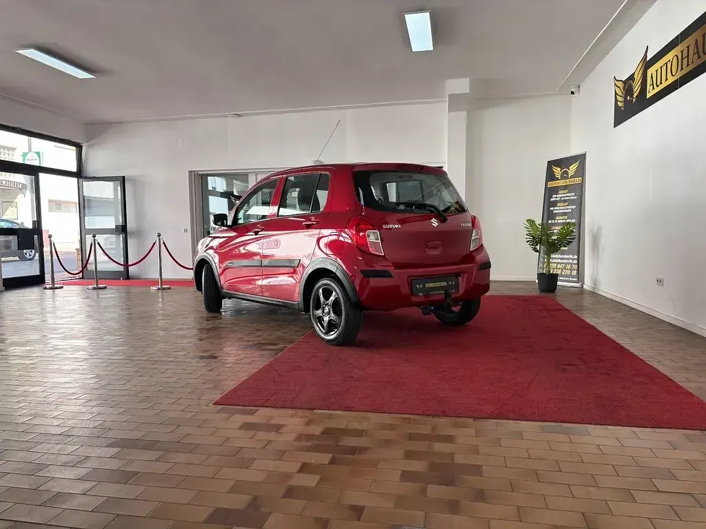 Gebraucht Suzuki Celerio Comfort 68 PS (50 kW) 2016 Rot Kleinwagen