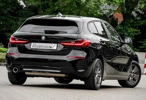Second-hand BMW 116 Advantage 109 CP (80 kW) 2023 Negru Hatchback