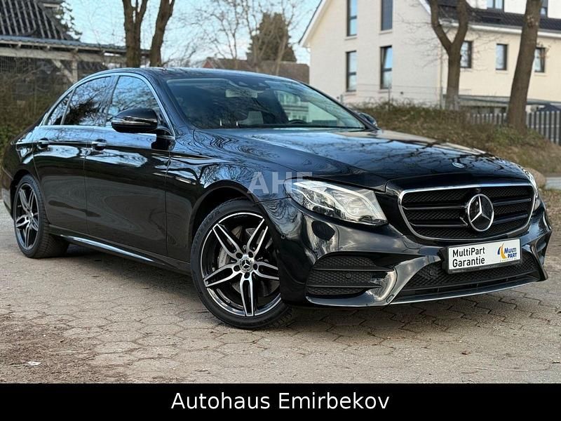 Gebraucht Mercedes E350 AMG 286 PS (210 kW) 2017 Schwarz Limousine