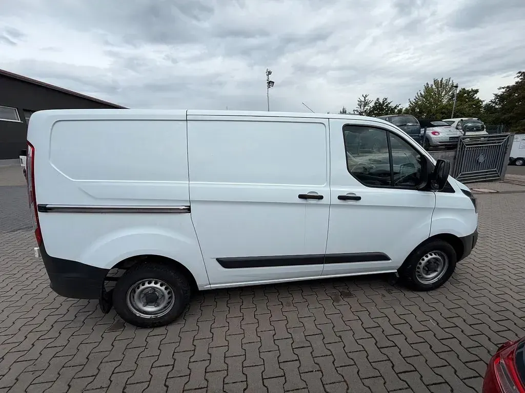 Gebraucht Ford Transit Custom 101 PS (74 kW) 2016 Weiß Van / Kleinbus