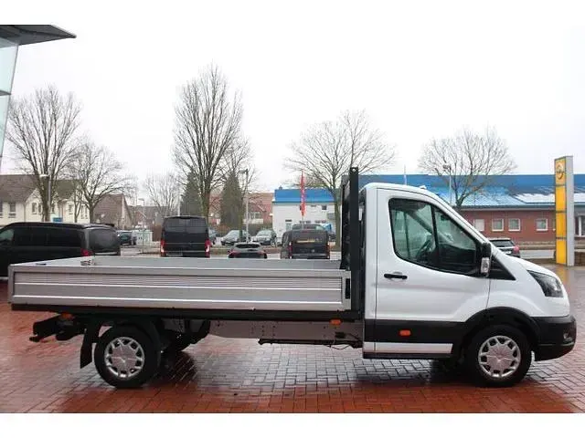 Occasion Ford Transit Trend 131 ch (96 kW) 2024 Van
