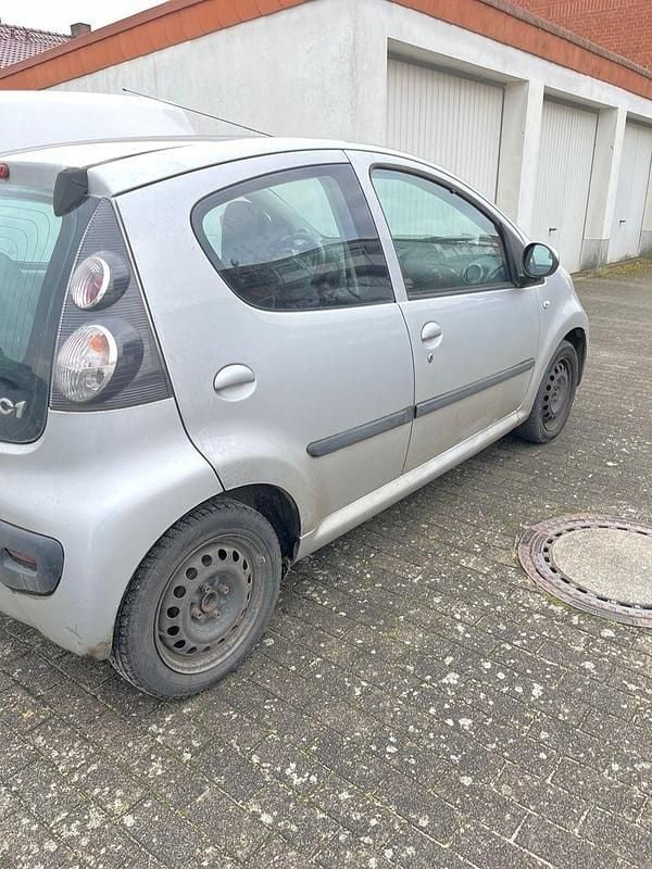 Gebraucht Citroën C1 68 PS (50 kW) 2008 Grau Kleinwagen