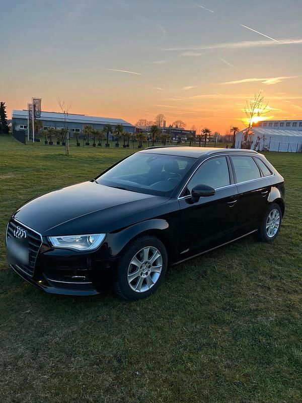 Gebraucht Audi A3 Sportback 150 PS (110 kW) 2013 Schwarz Kleinwagen