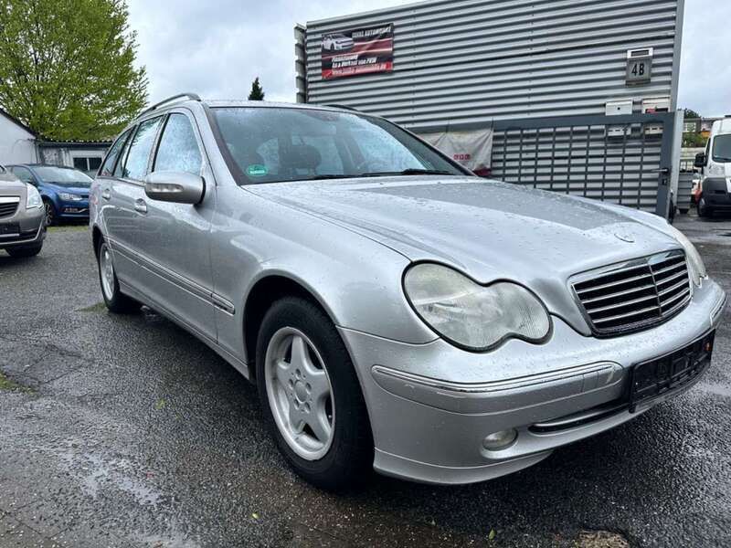 Silber Gebraucht 2003 Mercedes C200 Kombi | 5.999 € (Fairer Preis) - Bild 1/4