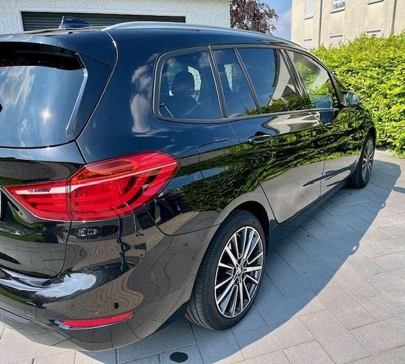Gebraucht BMW 218 140 PS (102 kW) 2019 Schwarz Kombi