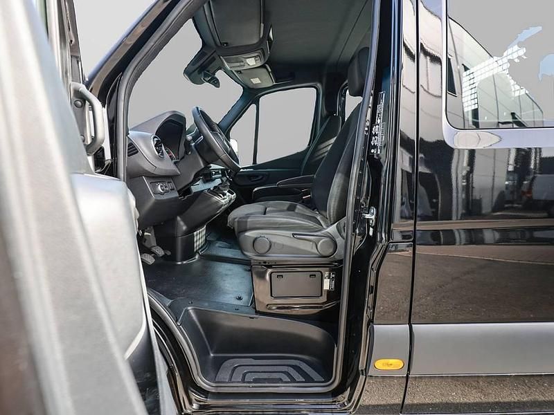Second-hand Mercedes Sprinter 150 CP (110 kW) 2024 Negru Van