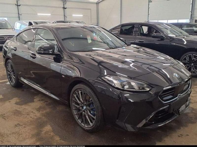 Gebraucht BMW M235 Performance 300 PS (220 kW) 2025 Schwarz Limousine