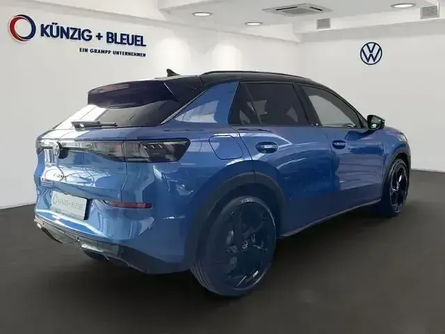 Gebraucht VW T-Roc R-line 150 PS (110 kW) 2026 Blau SUV