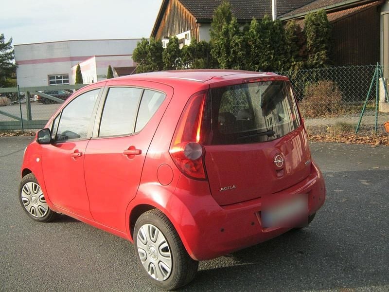 Second-hand Opel Agila 65 CP (47 kW) 2009 Roșu Hatchback