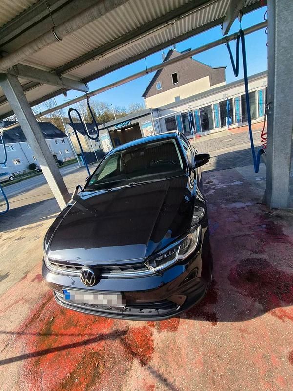 Gebraucht VW Polo Life 95 PS (69 kW) 2021 Schwarz Kleinwagen