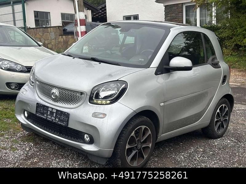 Silber Gebraucht 2016 Smart ForTwo Coupé Coupé | 8.999 € (Superpreis) - Bild 1/4