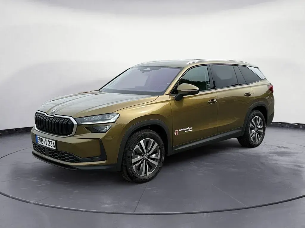 Gebraucht Skoda Kodiaq Selection 193 PS (141 kW) 2024 Gold SUV