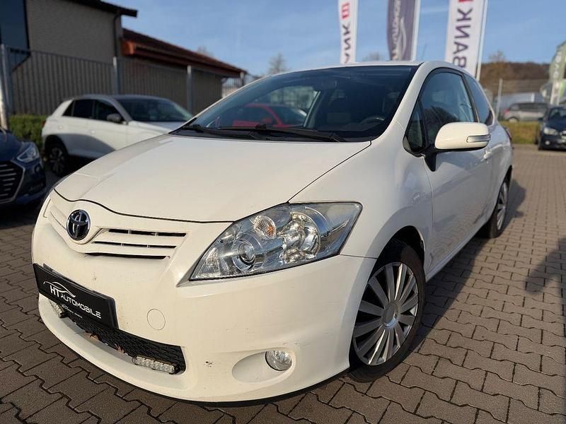 Weiß Gebraucht 2012 Toyota Auris Basis Kleinwagen | 2.500 € (Superpreis) - Bild 1/4