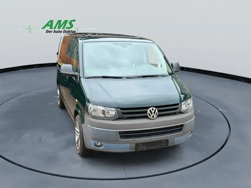Second-hand VW Transporter 140 CP (102 kW) 2014 Verde Van