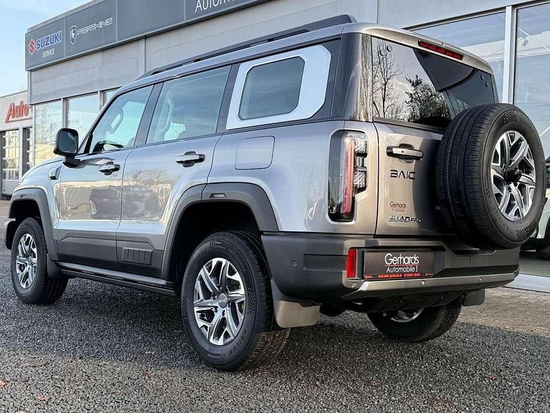 Nouvelle Baic BJ40 234 ch (172 kW) 2025 Gris SUV