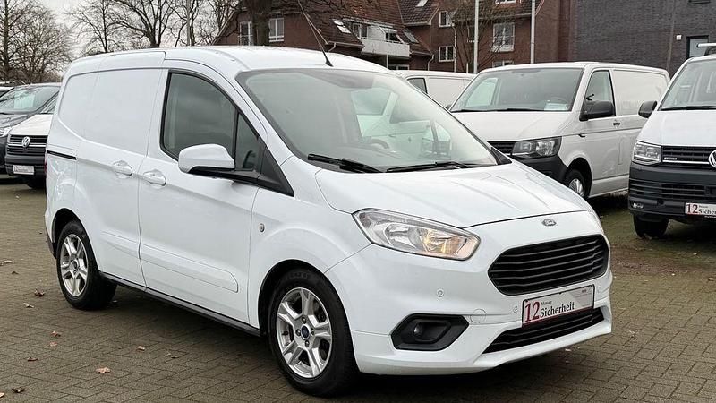 Gebraucht Ford Transit Limited 101 PS (74 kW) 2021 Weiß Van / Kleinbus