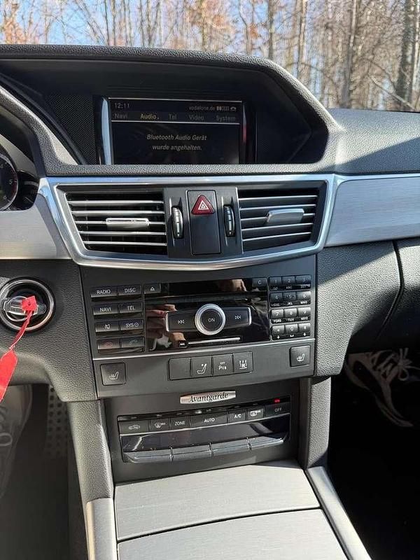 Gebraucht Mercedes E350 Avantgarde 265 PS (194 kW) 2010 Limousine