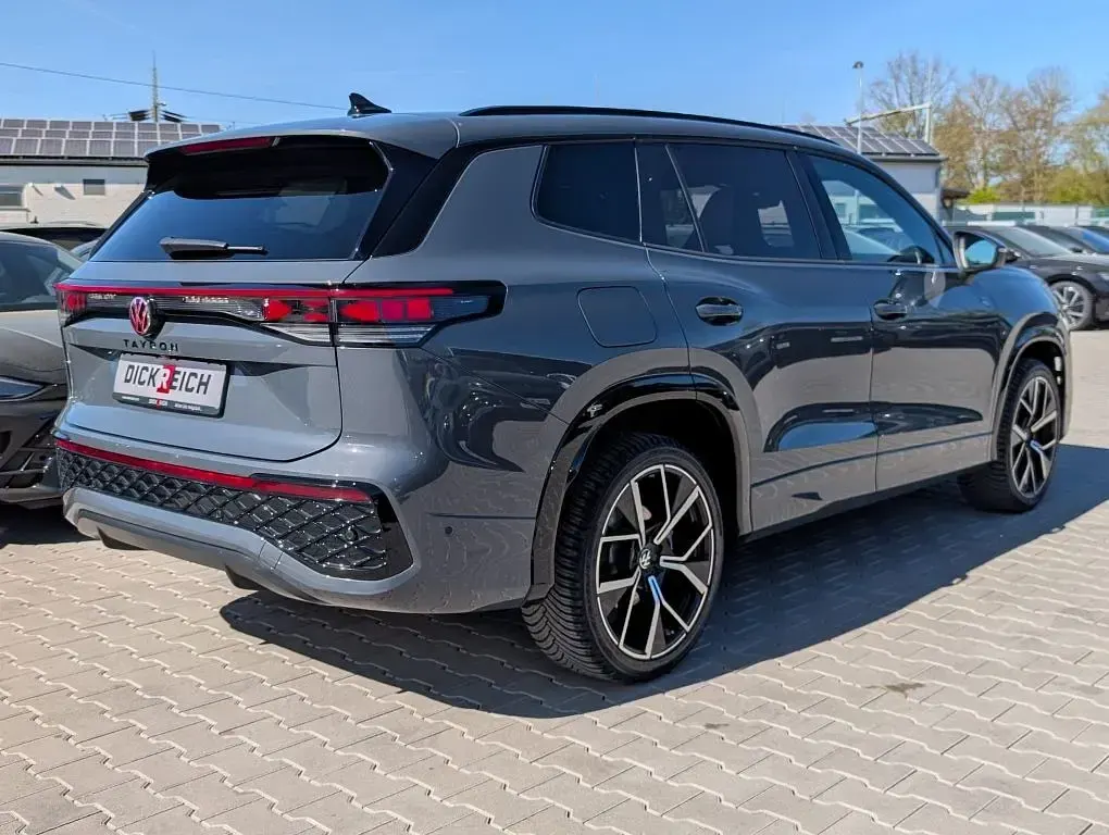 Gebraucht VW Tayron R-line 193 PS (141 kW) 2025 Grau SUV