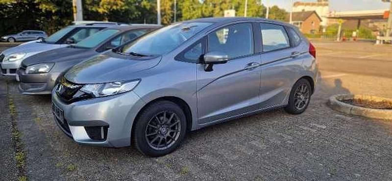 Grau Gebraucht 2016 Honda Jazz Trend Kleinwagen | 6.990 € (Fairer Preis) - Bild 1/4