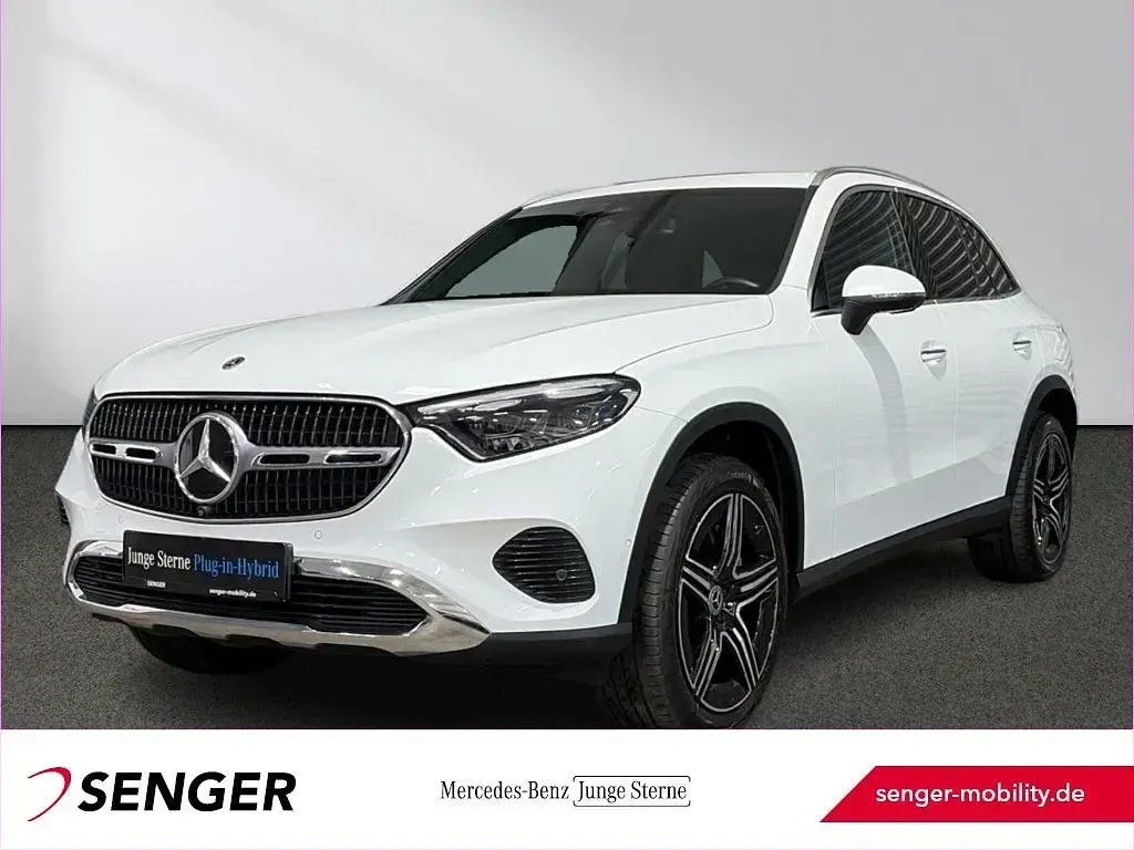 Gebraucht Mercedes GLC300e Avantgarde 333 PS (244 kW) 2023 SUV