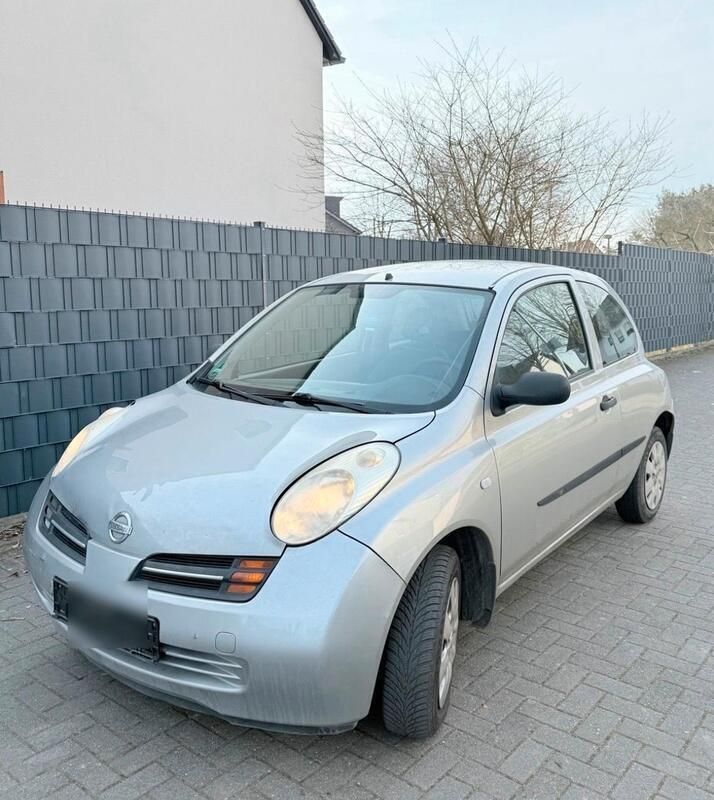 Silber Gebraucht 2004 Nissan Micra Kleinwagen | 1.399 € (Fairer Preis) - Bild 1/4