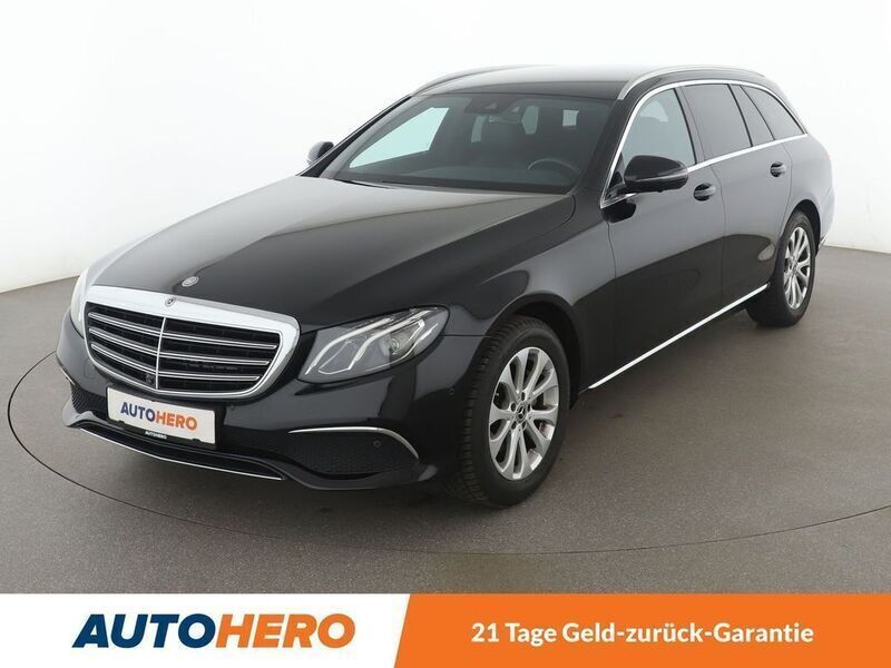 Schwarz Gebraucht 2017 Mercedes E220 Exclusive Limousine | 26.750 € (Guter Preis) - Bild 1/3