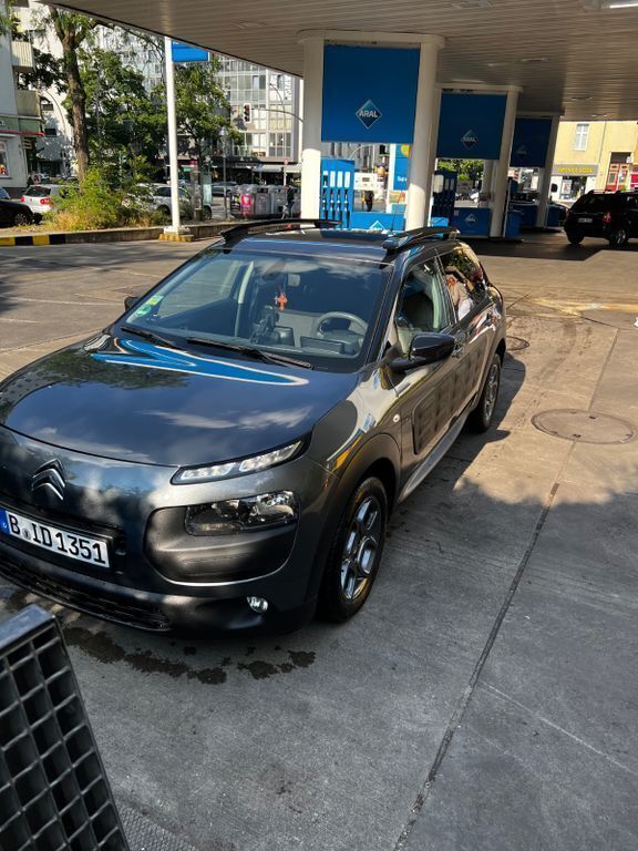 Grau Gebraucht 2016 Citroën C4 Cactus Business Class Kleinwagen | 7.399 € (Fairer Preis) - Bild 1/4