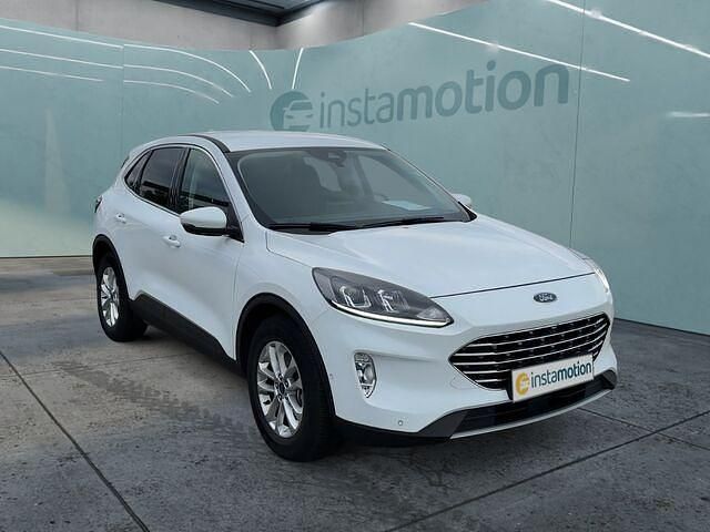 Weiß Gebraucht 2021 Ford Kuga Titanium SUV | 22.388 € (Fairer Preis) - Bild 1/2