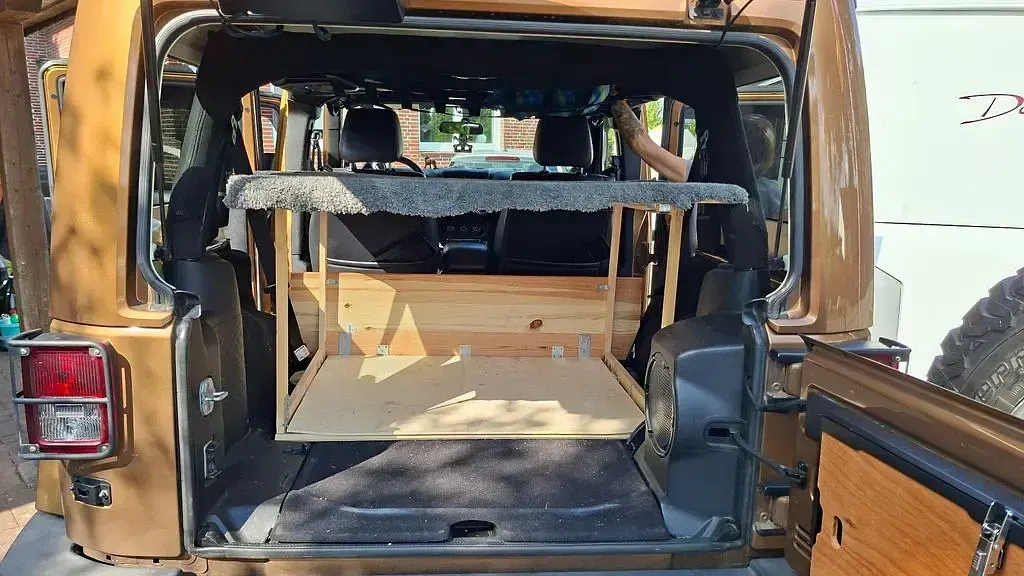 Gebraucht Jeep Wrangler Unlimited 200 PS (147 kW) 2011 Braun SUV