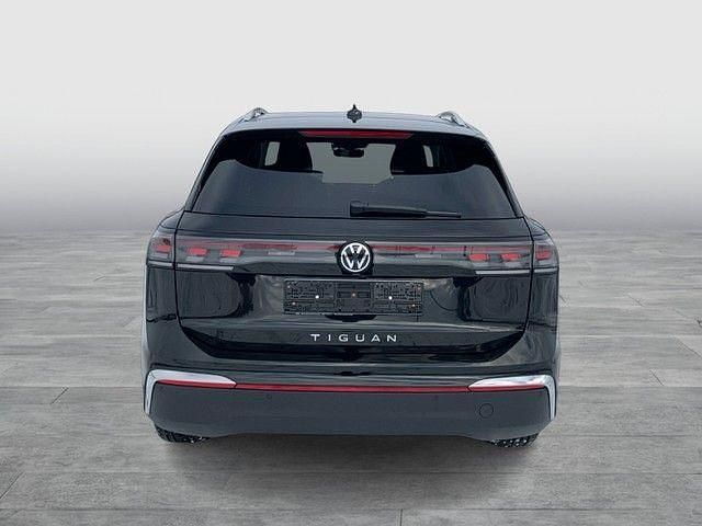 Gebraucht VW Tiguan Elegance 150 PS (110 kW) 2026 Schwarz SUV