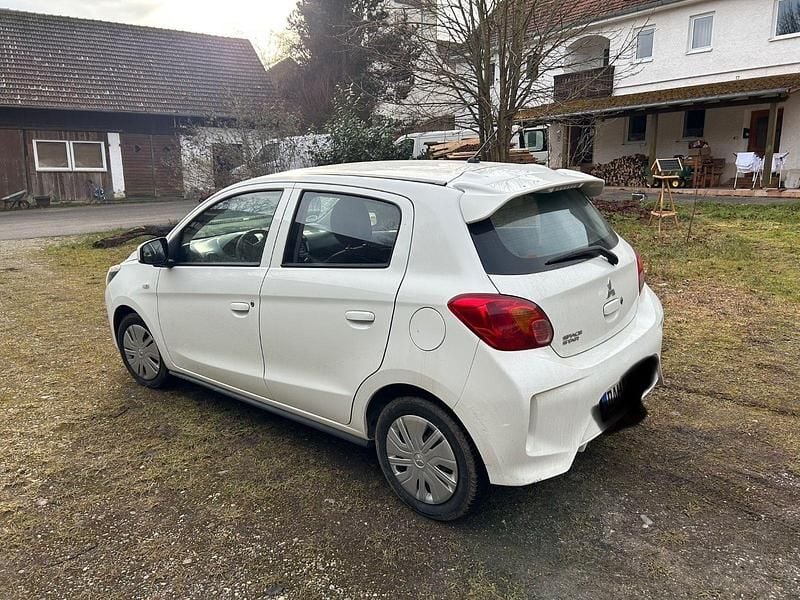 Weiß Gebraucht 2020 Mitsubishi Space Star Kleinwagen | 6.600 € (Superpreis) - Bild 1/4