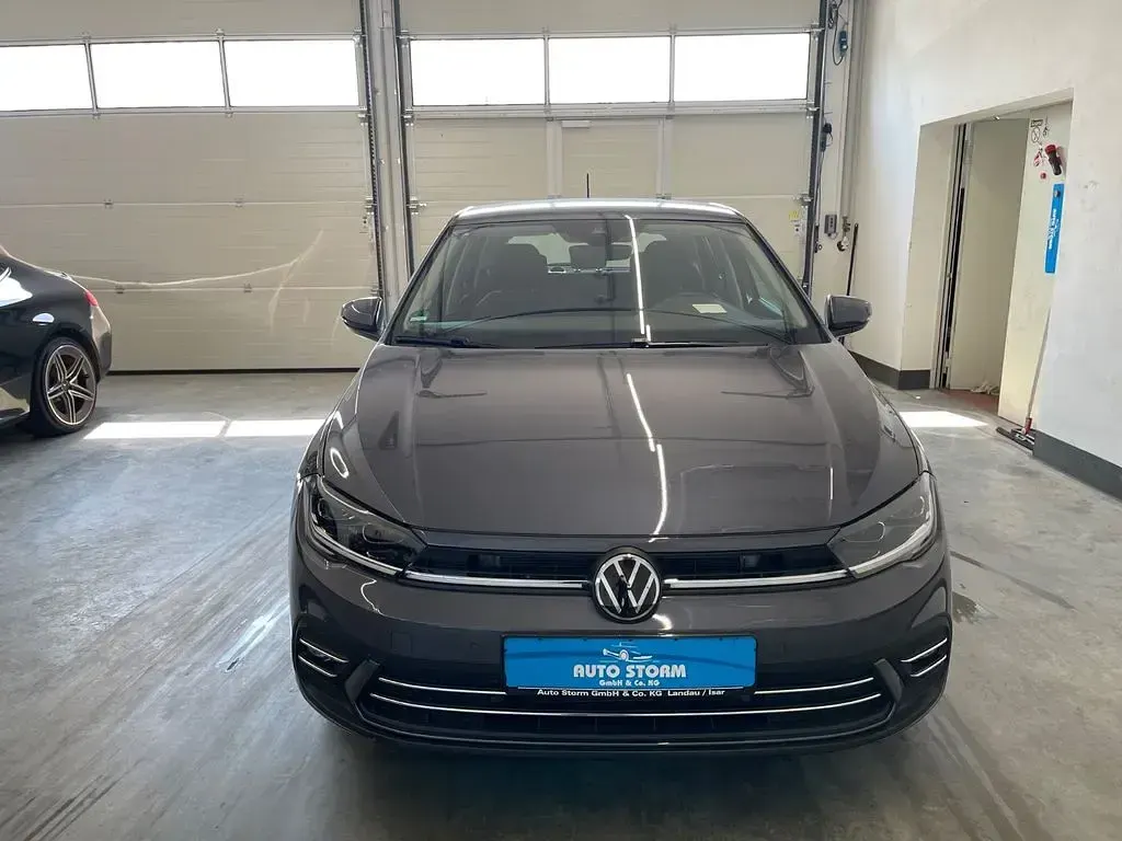 Gebraucht VW Polo Style 95 PS (69 kW) 2022 Rauchgrau metallic Kleinwagen