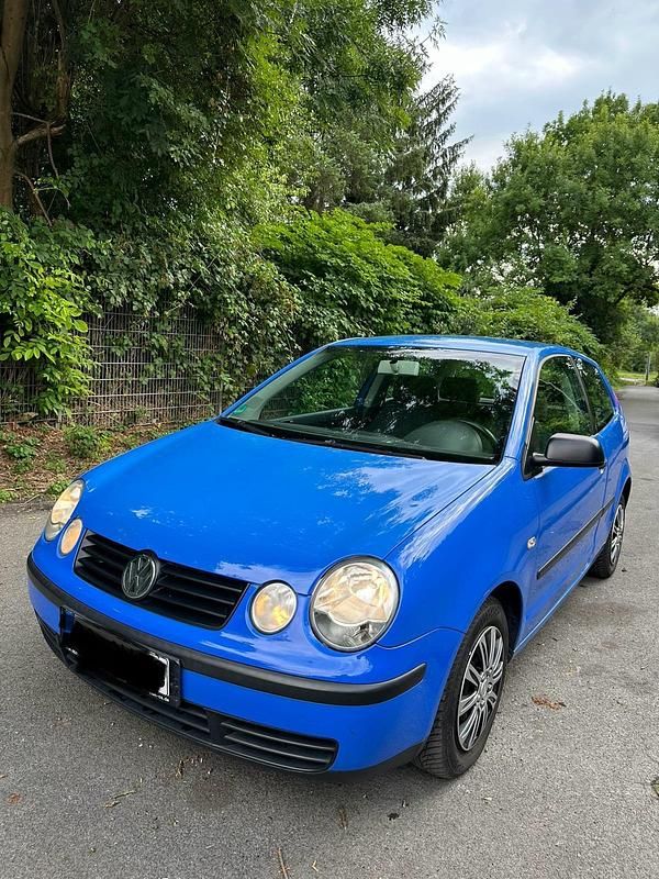 Blau Gebraucht 2002 VW Polo Kleinwagen | 450 € (Superpreis) - Bild 1/4