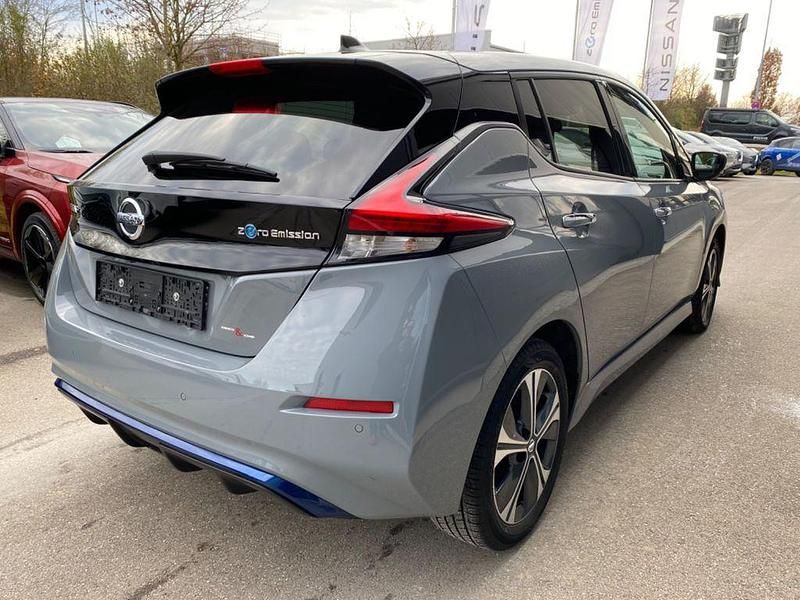 Gebraucht Nissan Leaf 360º 160 kW (218 PS) 2021 Grau Kleinwagen