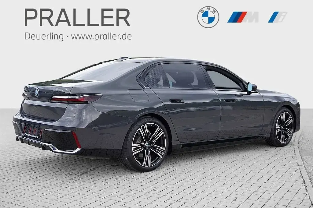 Gebraucht BMW i7 M Sport 400 kW (544 PS) 2024 Bmw individual dravitgrau Limousine