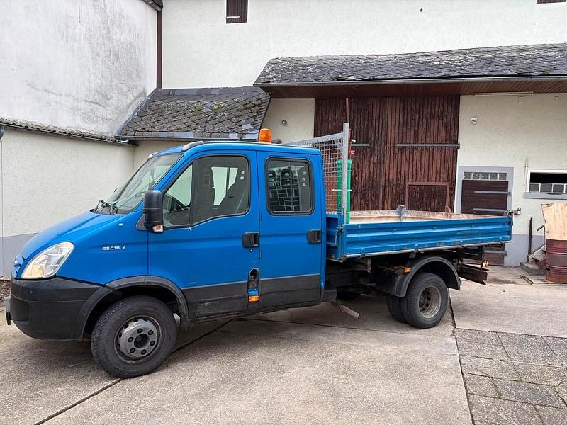 Gebraucht Iveco Daily 180 PS (132 kW) 2008 Blau Limousine