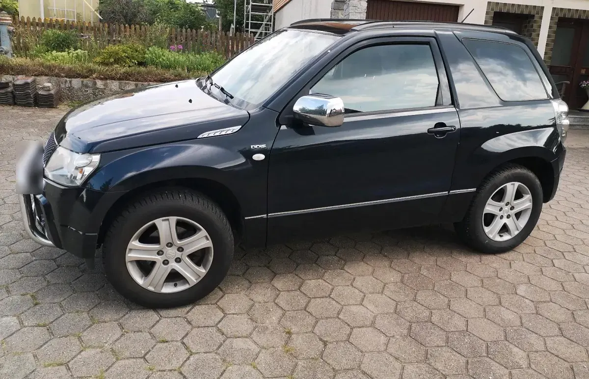 Gebraucht Suzuki Grand Vitara 129 PS (94 kW) 2008 Schwarz SUV