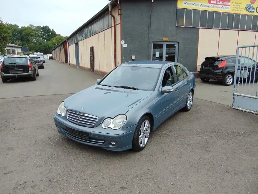 Gebraucht Mercedes C200 122 PS (89 kW) 2007 Limousine