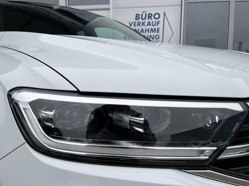 Gebraucht VW T-Roc R-line 150 PS (110 kW) 2022 Pure white SUV