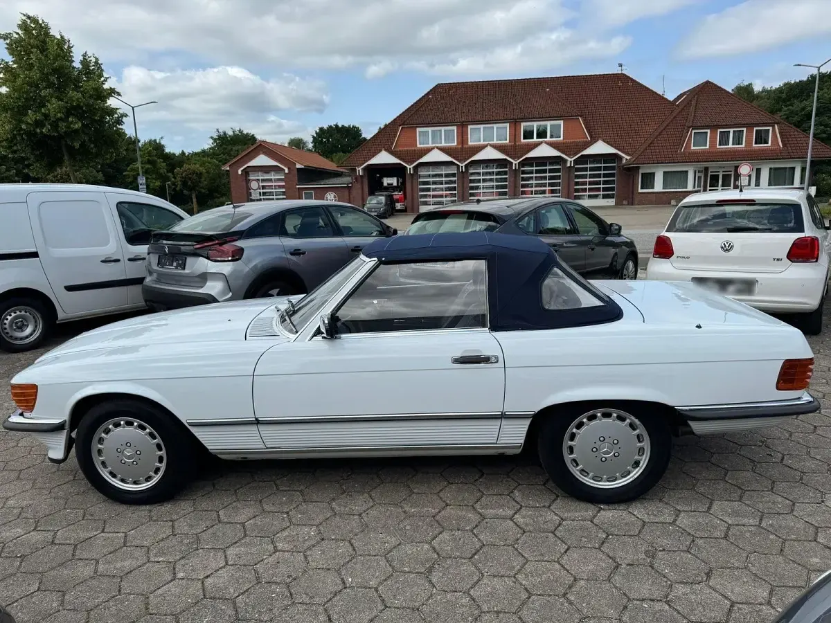Gebraucht Mercedes SL300 180 PS (132 kW) 1986 Weiß Cabrio